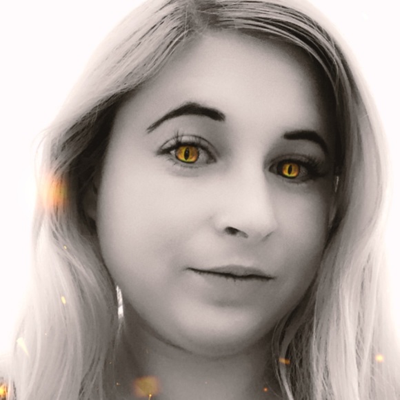 Meet your Posher, Amanda - Picture 1 of 1